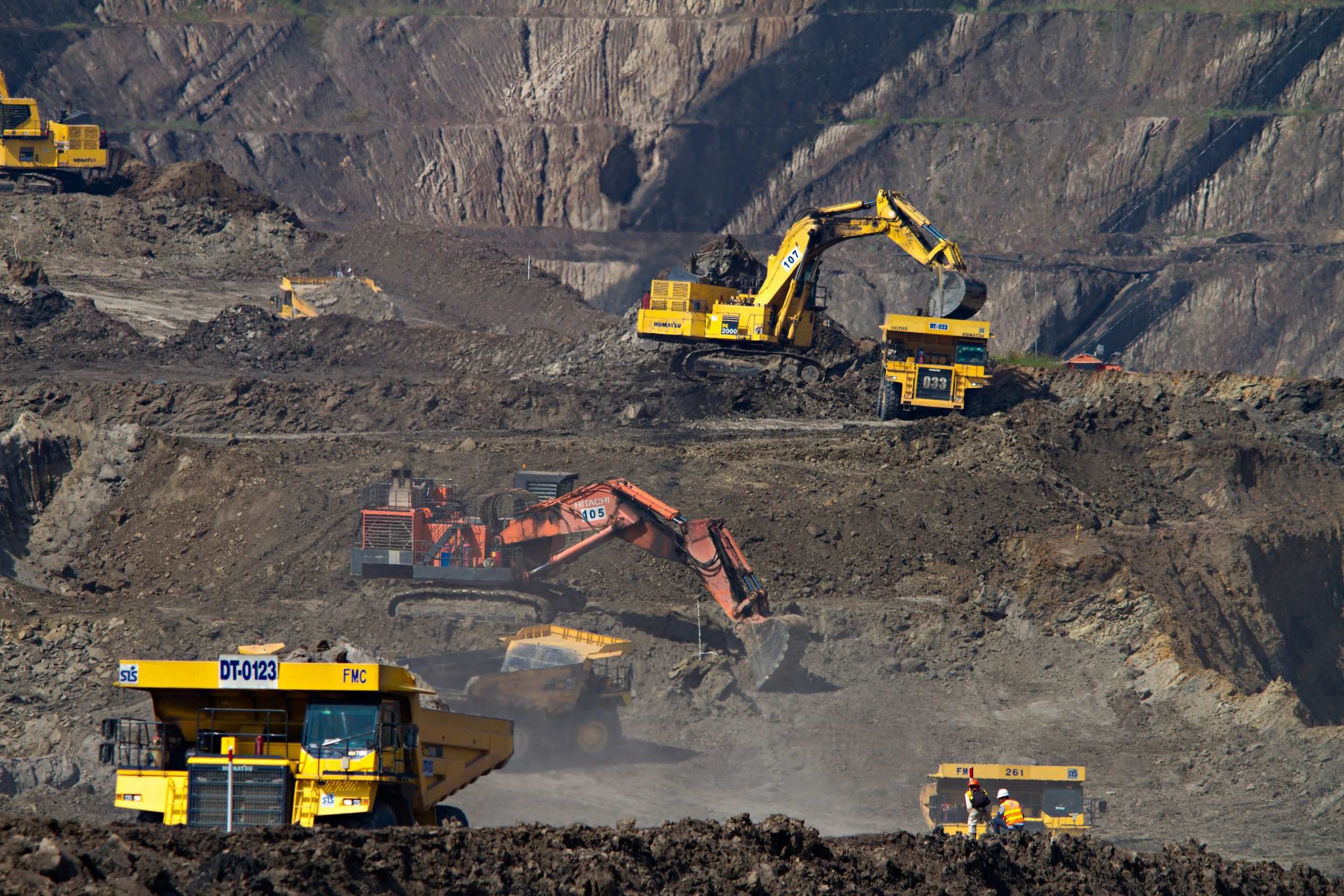 Glencore’s Job Cuts Signal Industry-Wide Challenges Amid Global Trade Shifts